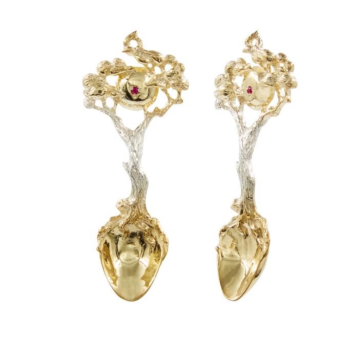 Ювелирные изделия.  21400тг