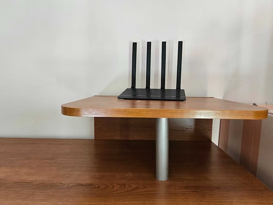 Голямо бюро правено по поръчка