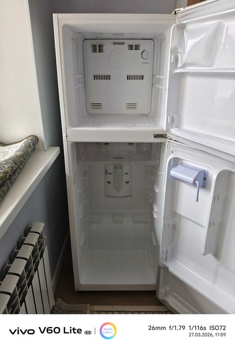 Холодильник Samsung cooltech