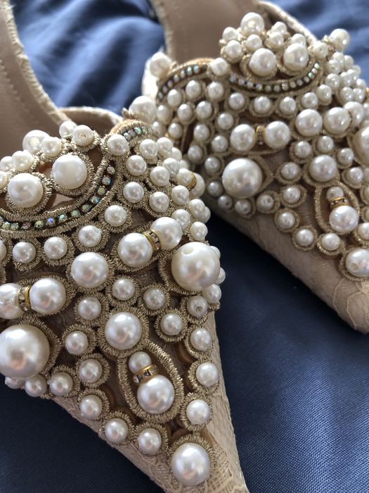 Дамски официален чехъл