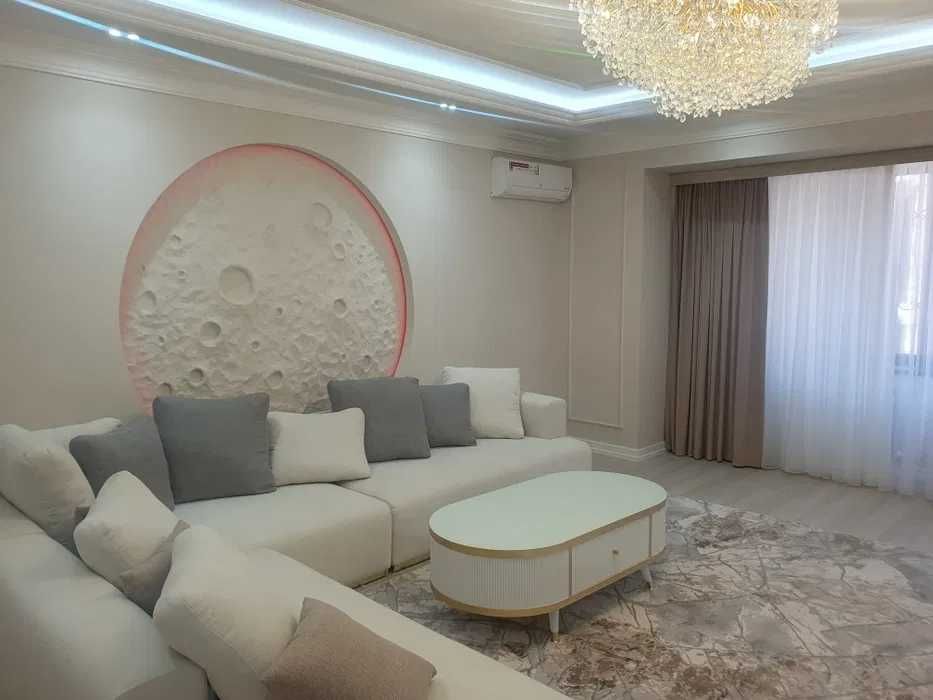 Баурум Сагбон Голден хоусда 3 хона 6/7 Арендага Кизлага ёки Оилага