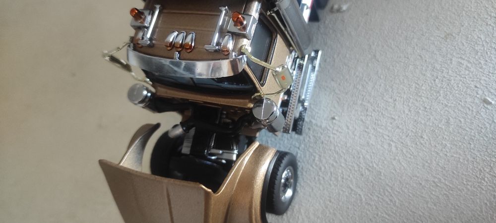 Колекционерски модел мащаб 1:50