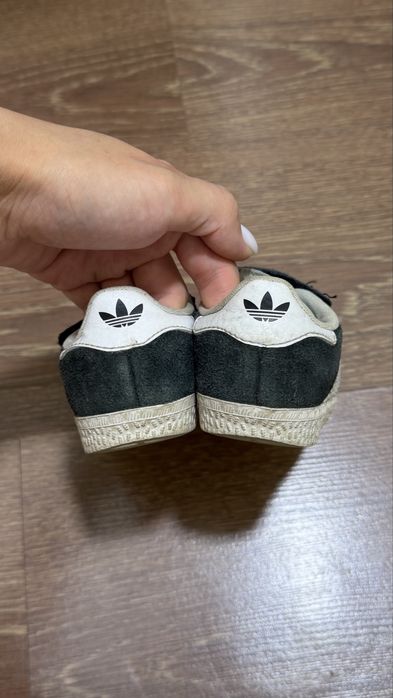 Детские кроссовки adidas Gazelle