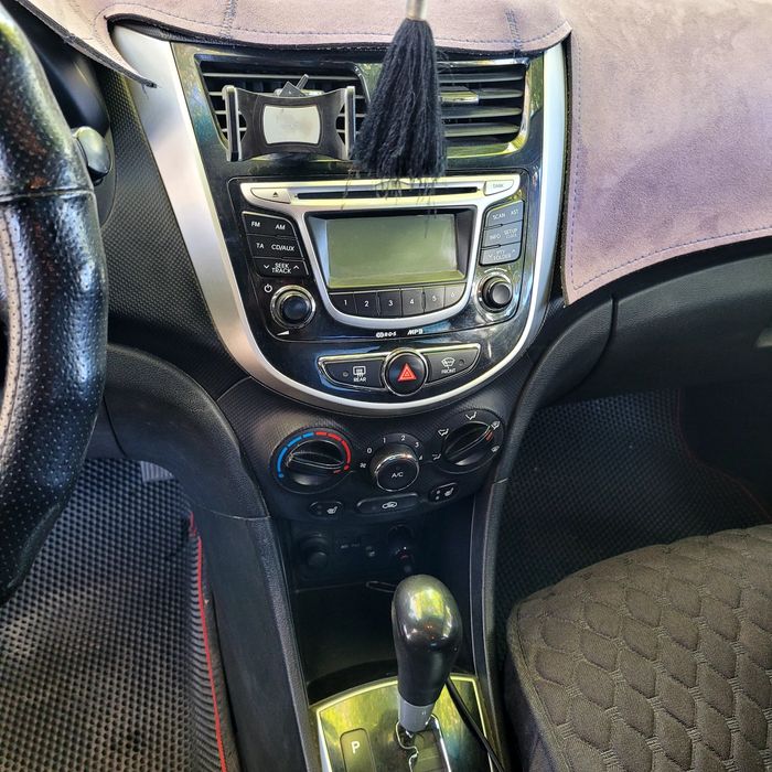 Хюндай солярис городской автомобил