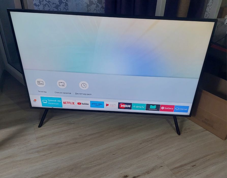 Смарт телевизор Samsung 109см оригинал