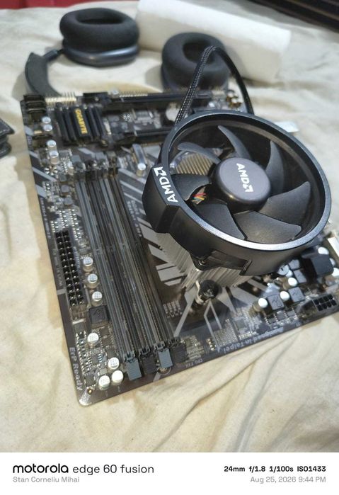 Kit Ryzen 5 3400G Vega 11 + Gigabyte B450M DS3H + Wraith Spire
