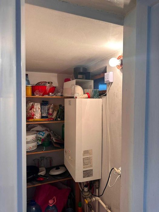 Vand apartament 2 camere ultracentral langa piata in Campina, jud. Prahova .