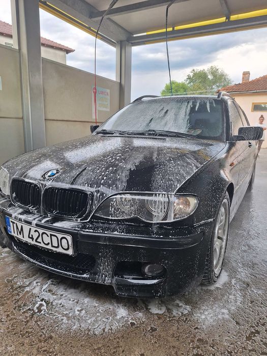 Am de vânzare un bmw e46