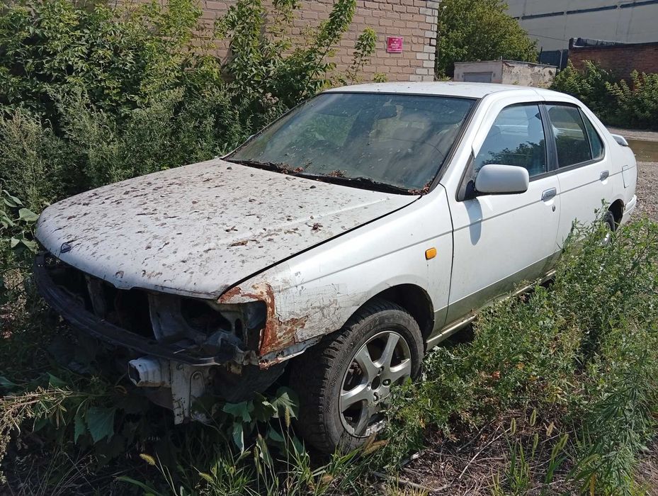 В разборе Nissan Bluebird U14