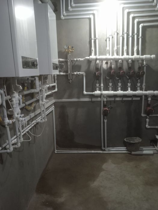 Сантехник Аристон тёплые полы котлы батареи счётчики краны унитаз