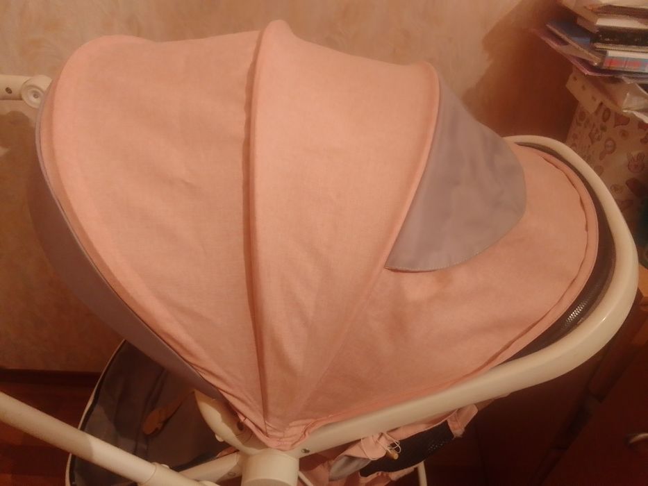 Продам коляску для малыша