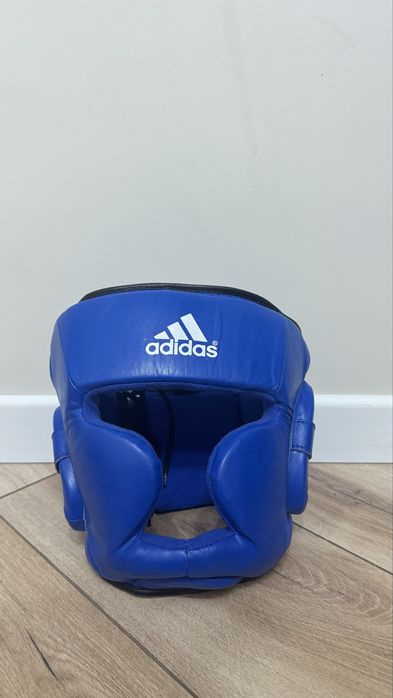 Шлем для единоборств