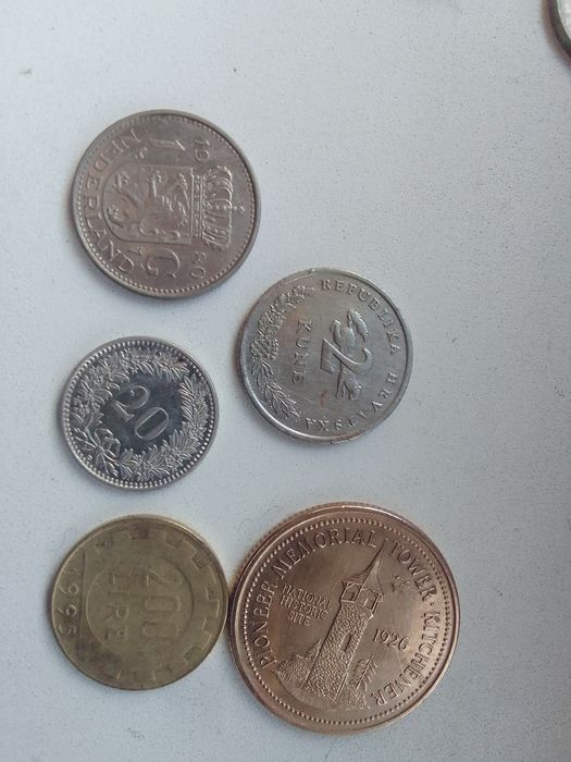 Monede străine de colecție