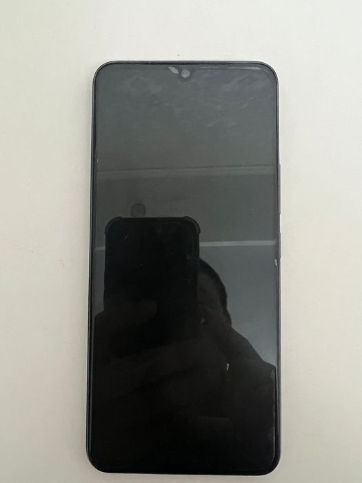 Продам смартфон Vivo v21 128 GB