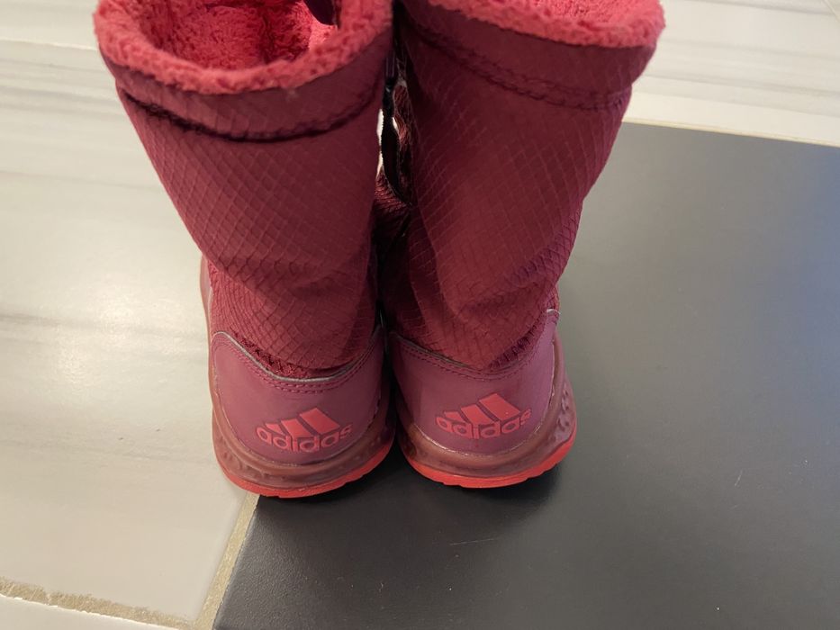Adidas детски ботуши 25 номер