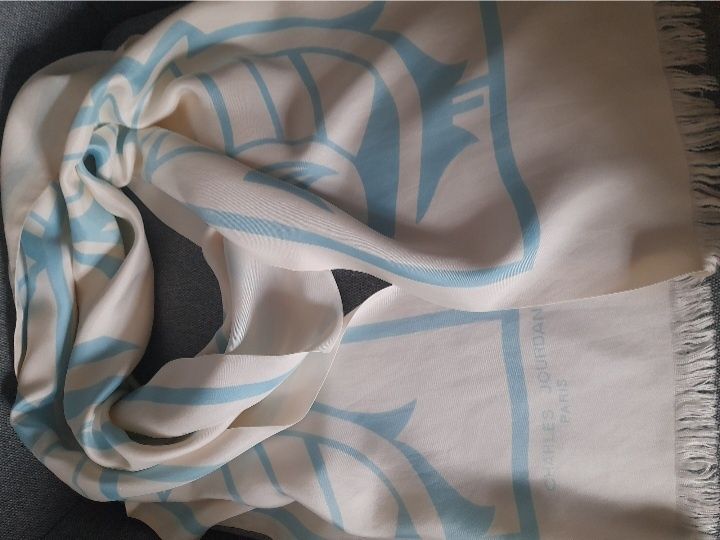 Esarfa Charles Jourdan, mătase naturala, 13 lei