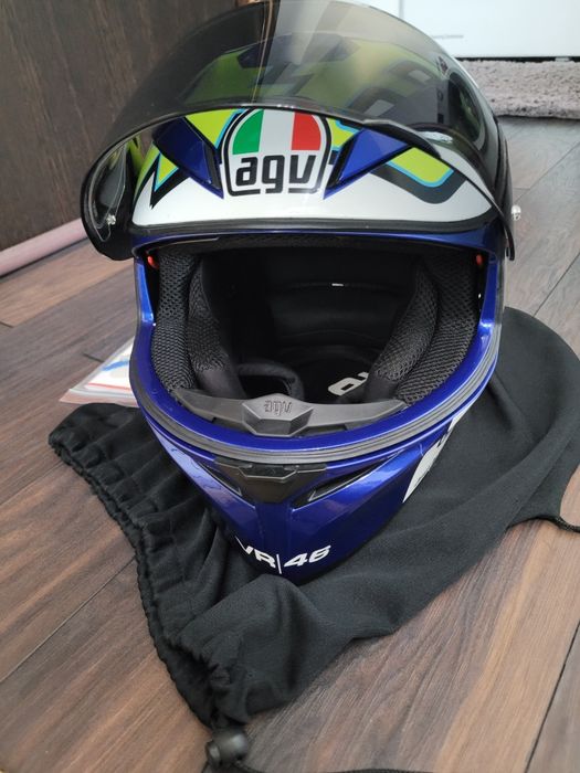 Vând casca AGV k3sv