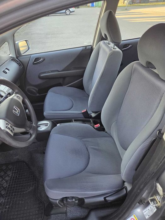 Vand Honda Jazz - cutie automata