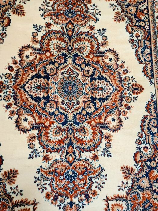 Продам ковер из натуральной шерсти 2х3