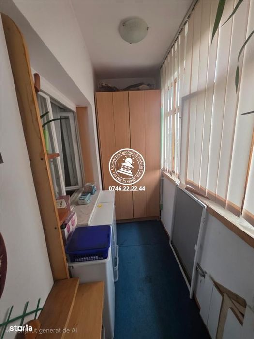 Apartament 3 camere  de vanzare  Podu Ros,