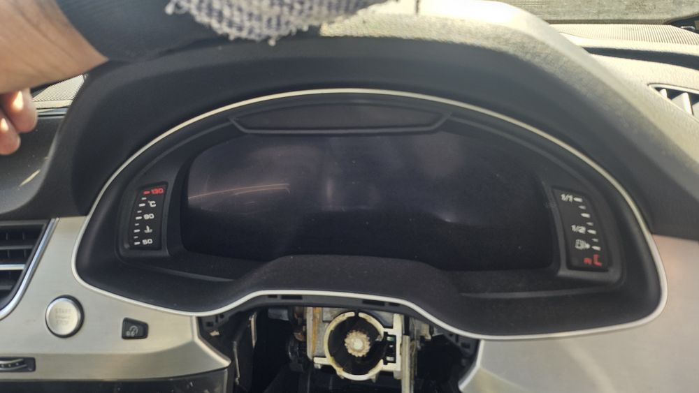 Ceasuri cokpit audi Q7 4M