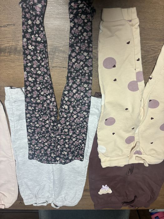 Чисто нови долнища за момиче 98 см