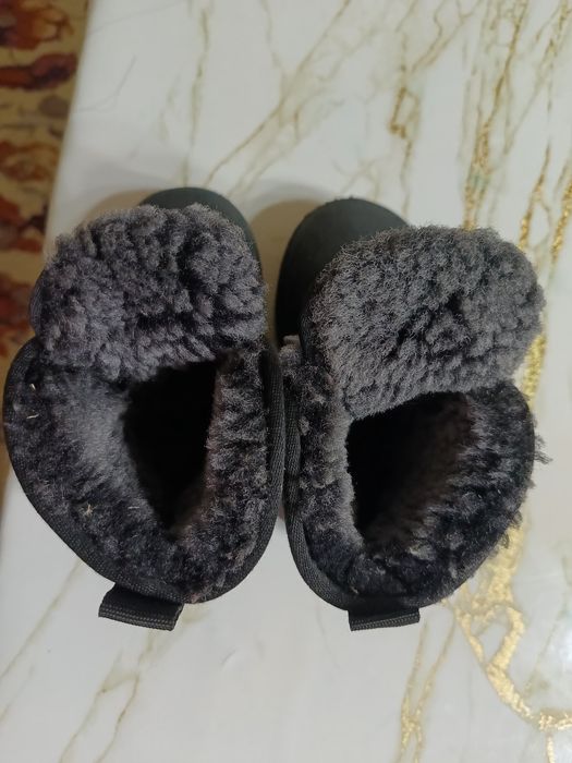 Продам угги.тифлани