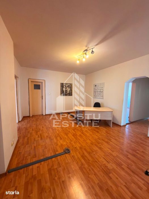 Apartament pretabil birouri, 4 incaperi, 130 mp, Central Timisoara