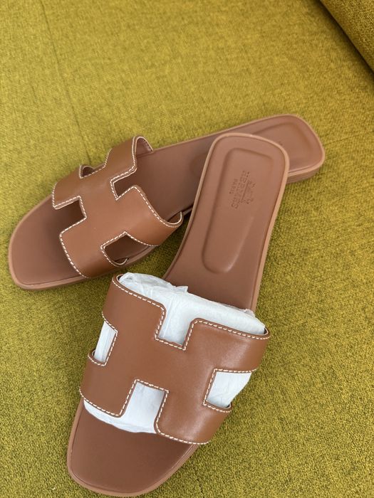 Vand papuci Hermes din piele marimea 39