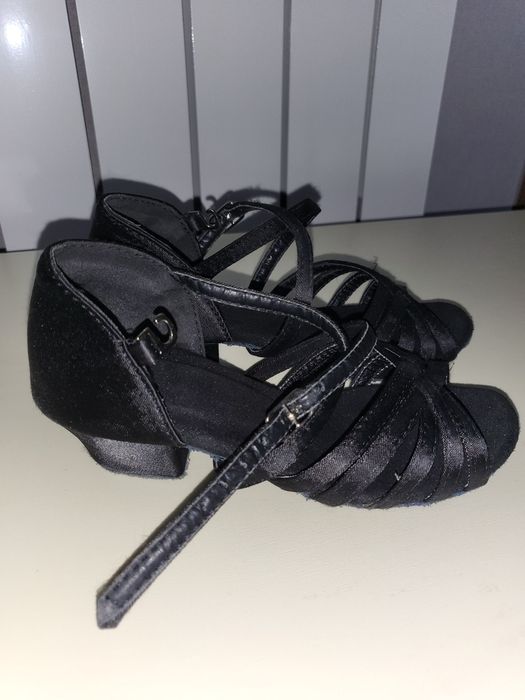 Туфли для спортивных танцев