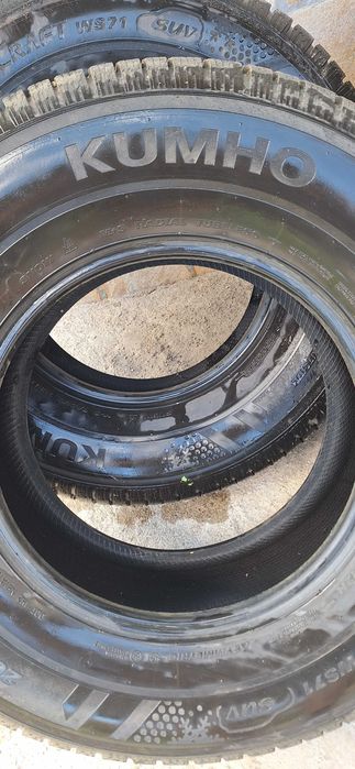 Зимни гуми Kumho wintercraft 265/70 R16