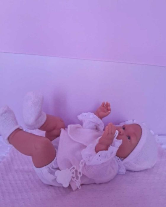 Луксозна кукла Аси