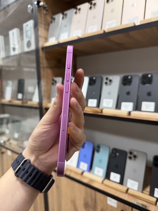 iPhone 16 Plus 128GB