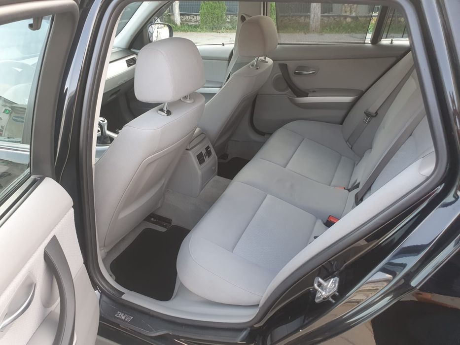 BMW 3 Series 2010 — imagine 5