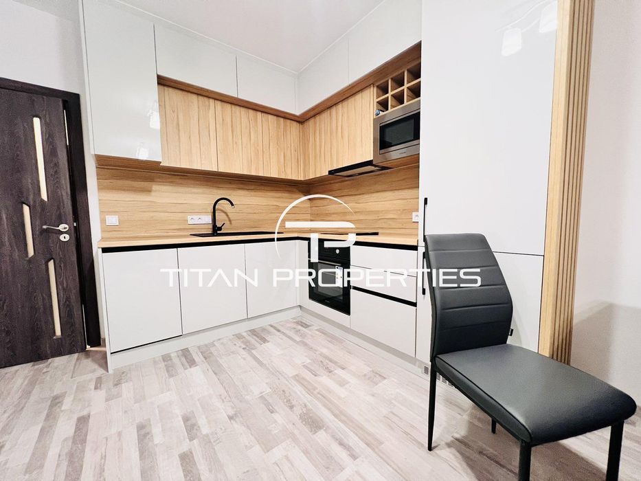 Дава се под наем Двустаен апартамент в Бургас, Изгрев - 60 кв.м за 510 € - Снимка #1