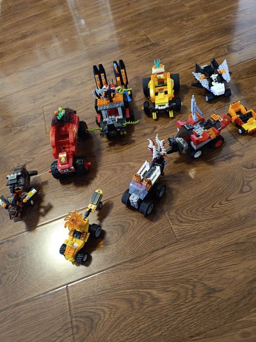 Lot 9 mașinuțe lego