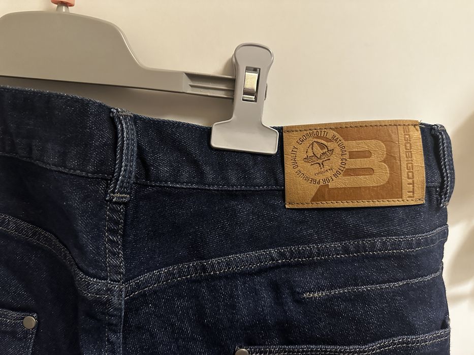 Blugi bărbătești bleumarin Bigotti, mărimea 29/34