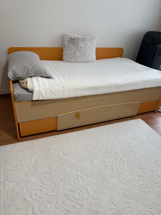 Детско юнешеско обзавеждане