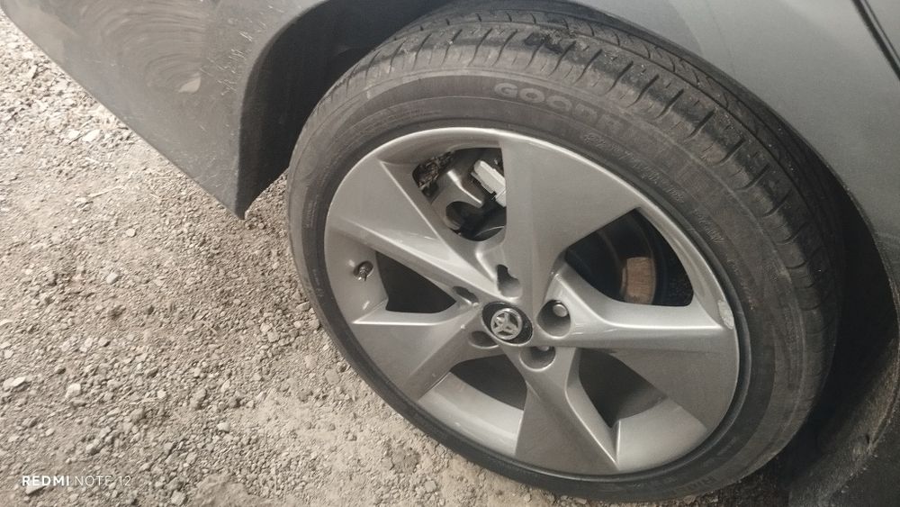 Продам Диски r18 камри