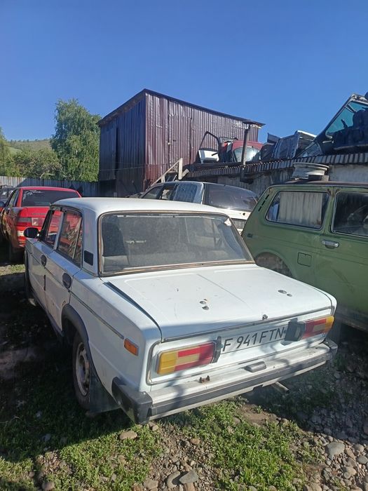 Автомобиль ваз 2106 находу