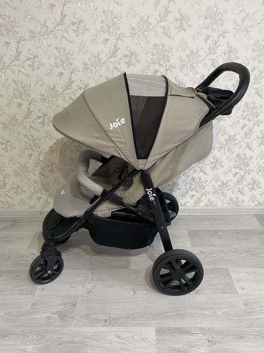 Коляска Jole прогулочна