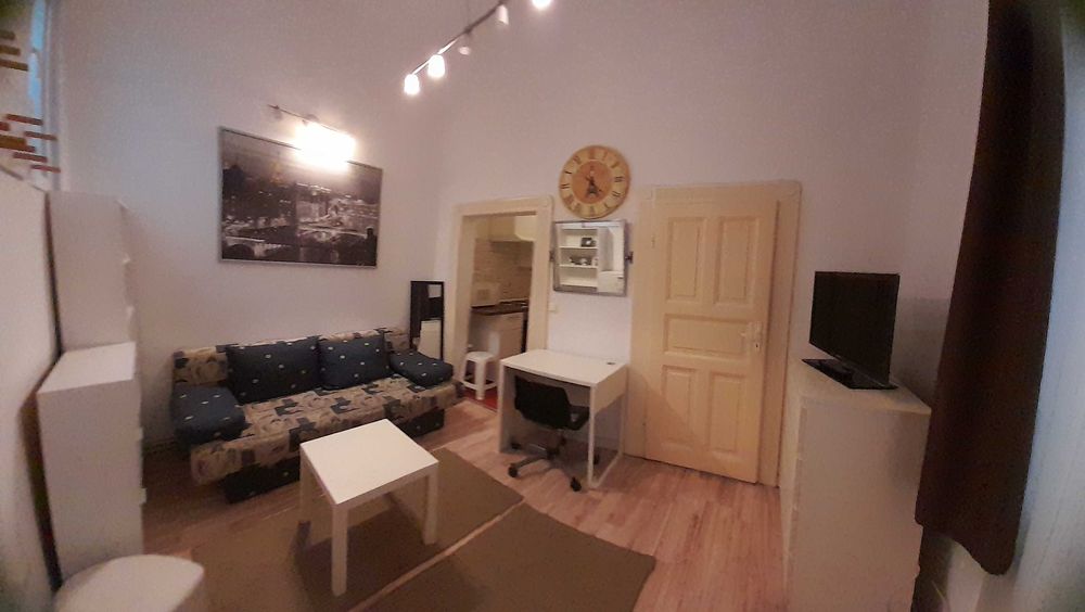 Inchiriez apartament 2 camere pietonala V.Alecsandri