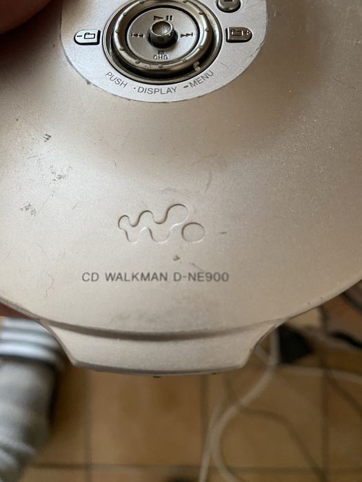 Sony  D-NE900  walkmаn CD MP3
