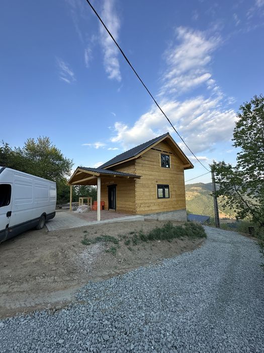 Cabana de vanzare lemn masiv in Maguri