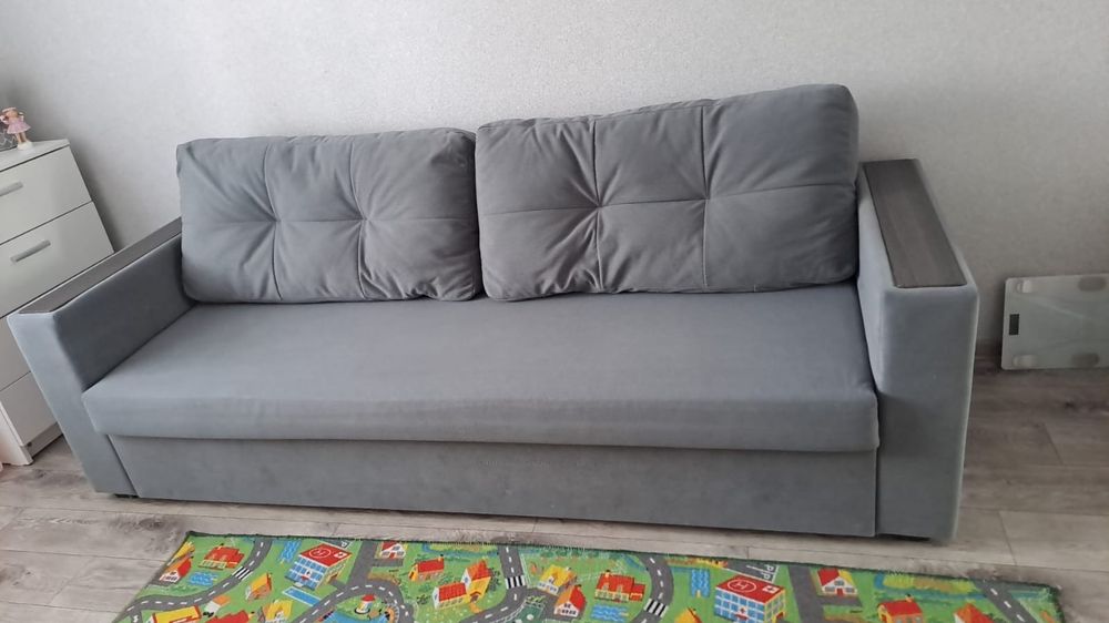 Продам диван почти новый
