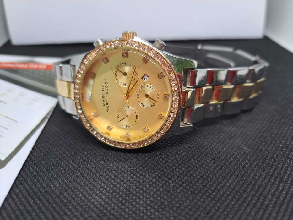 (AG41) Ceas Marc Jacobs b47248 Suceava • OLX.ro