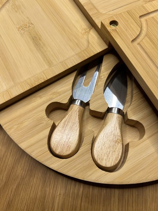 Cheese board, доска за сирена и кашкавал