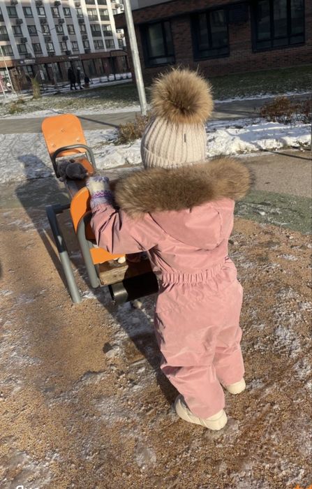 Зимний детский комбинезон