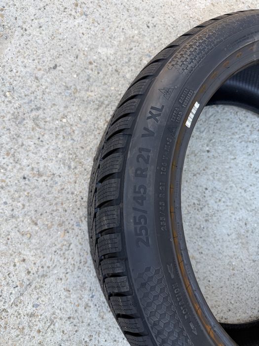 Чисто нова гума continental 255 45 21