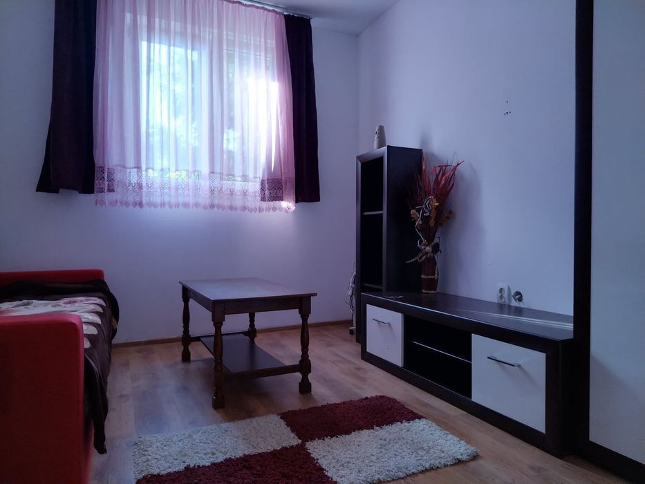 De închiriat garsonieră